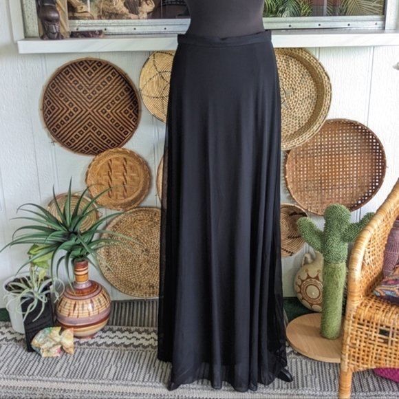 Tadashi Shoji Dresses & Skirts - Vintage 90s Tadashi 14 Skirt Whimsigoth Black Mesh Maxi Luxury Sheer Lined